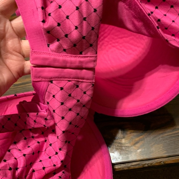 SOLD!!  Pink & Black Cacique 46DDD Underwire Bra - Picture 6 of 12